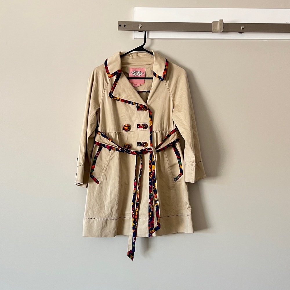 Phoebe Couture Tan Trench Coat-Style Jacket in size 4